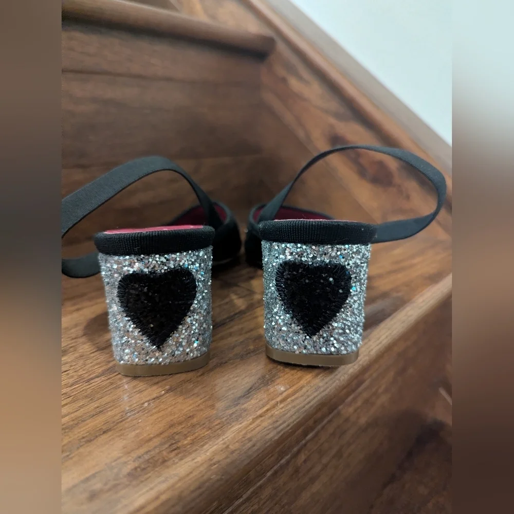 Italian Ferca 81 glam sparkle block heel with heart design. - Picture 8 of 9